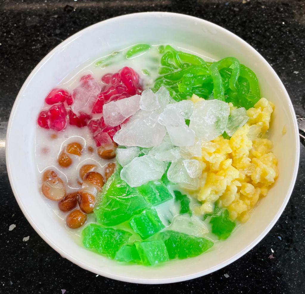 CP - Vietnamese Sweet Soup/ Che Banh Lot Suong Sa Hat Luu RECEIVE ON 28/29/30 July