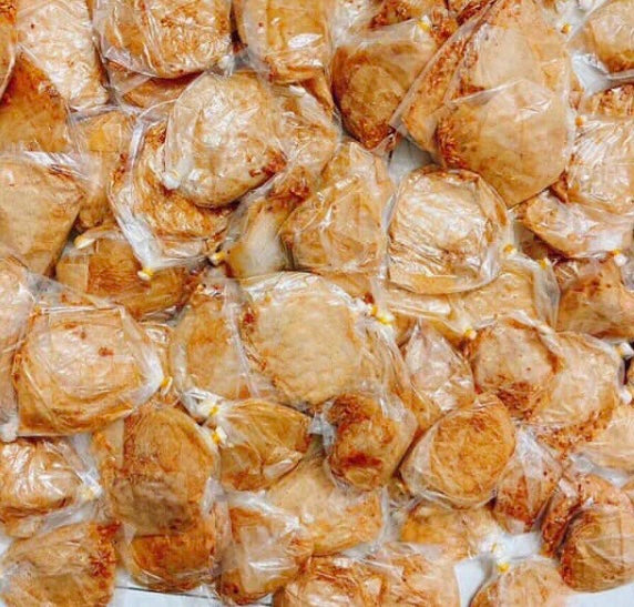 Dried Beef Rice Paper/ Banh Trang Muoi Toi Kho Bo 45g