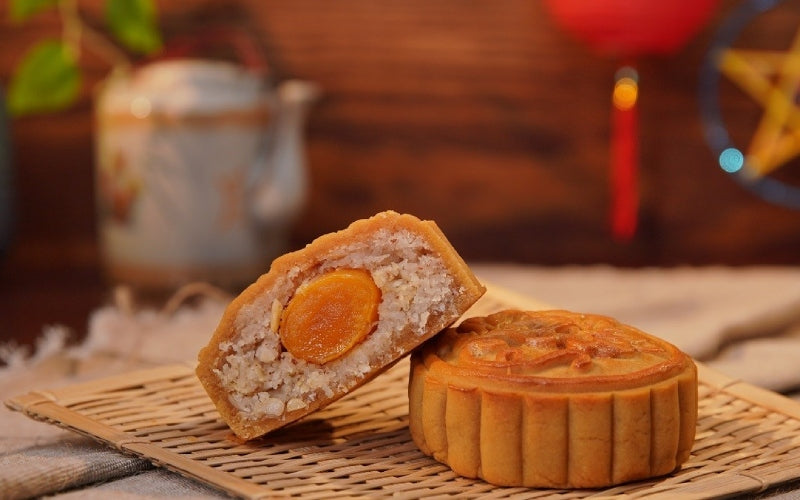 TP - KINH DO Moon Cakes Cocos 1 Egg/ Banh Nuong Sua Dua 1 Trung 150g