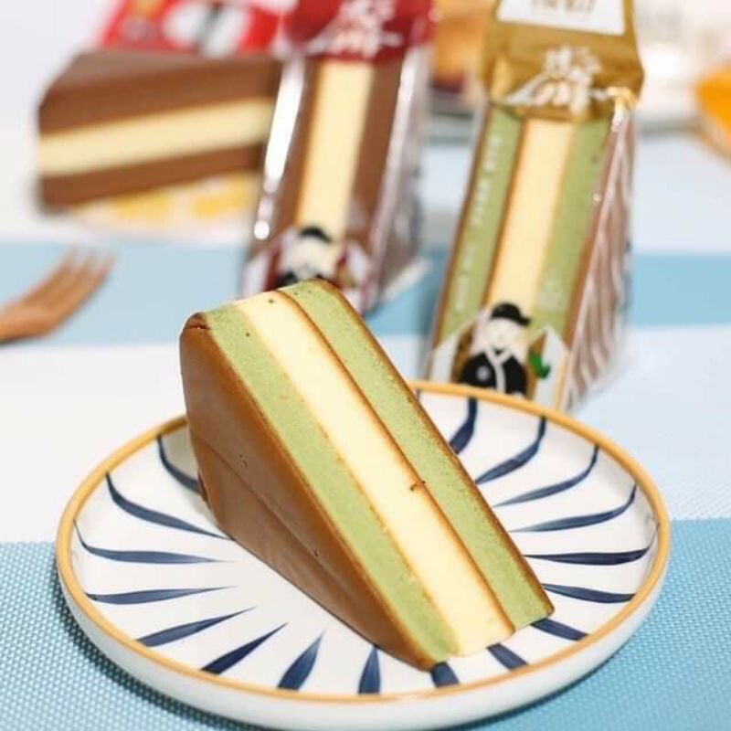 Taiwan Chiffon Pandan/ Banh Bong Lan Tra Xanh Tam Giac