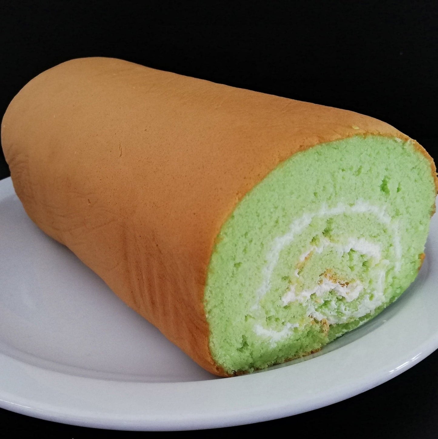 DELICO Pandan & Cocos Swiss Roll 450g