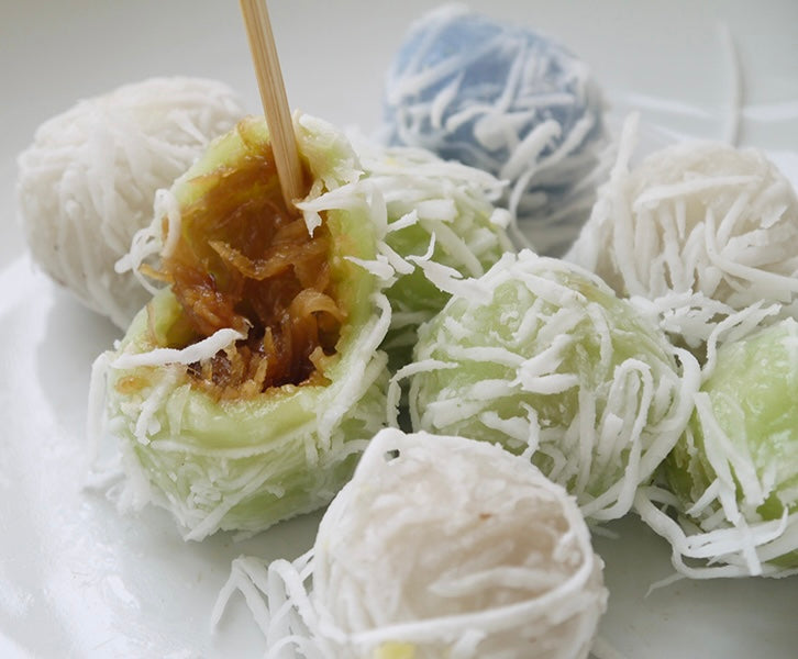 Coconut Rice Ball / Banh Nep Dua 250g 9 Balls