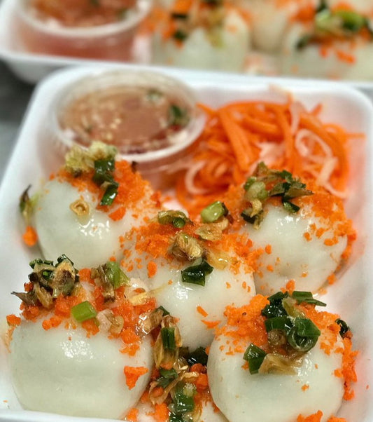Shrimp Pork Rice Cake/ Banh It Tran Tom Thit 5 Cai Kem Nuoc Cham (AVAILABLE FROM WEDNESDAY)