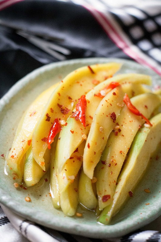 VD - Pickled Green Mango Sliced / Xoai Xanh Tuoi Ngam Chua 200g
