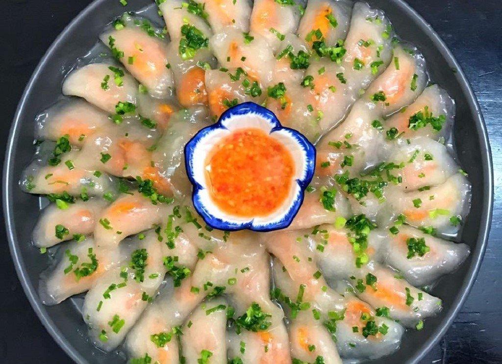 Vietnamese Shrimp Tapioca Dumpling/ Banh Bot Loc Tran 300g (Kem Nuoc Cham) RECEIVE ON 22/23/24 February