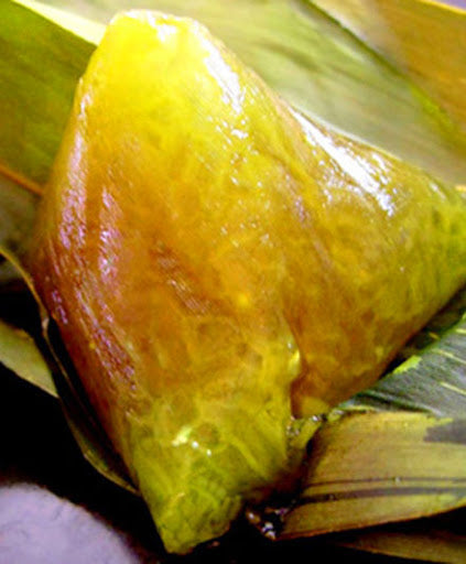 Bamboo Leaf Cake/ Banh U La Tre 500g 4 Pieces