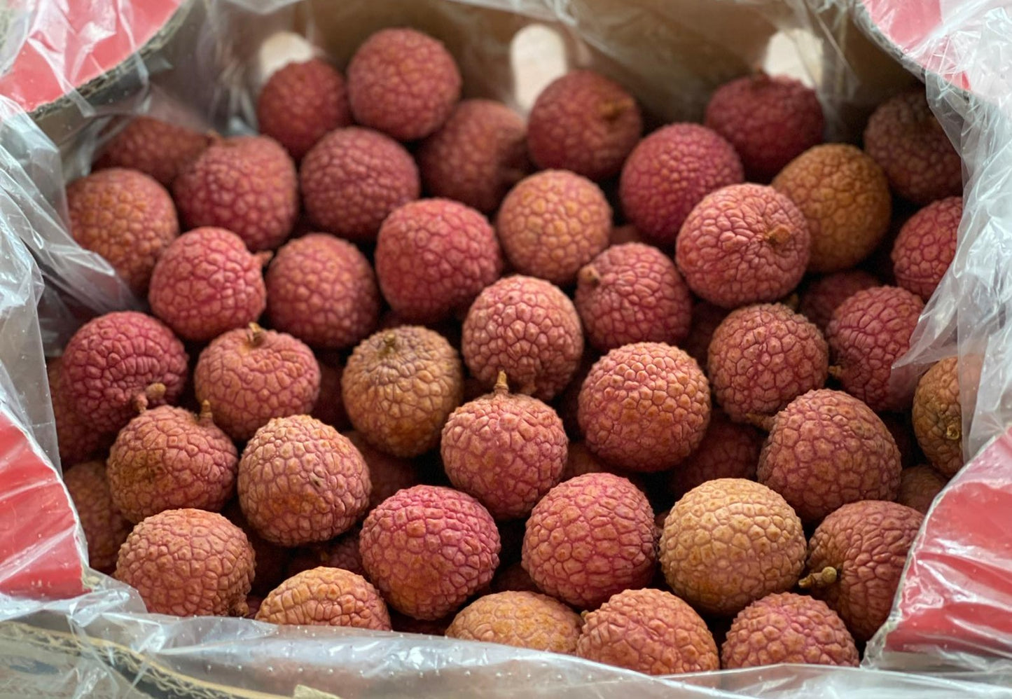 Fresh Lychee / Vải Thiều Lục Ngạn Tươi 1kg AVAILABLE ON WEDNESDAY 04/08